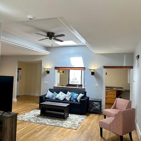 Spacious Medford Gem Bagian luar foto